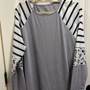 XL top in guc with black stripes & leopard print